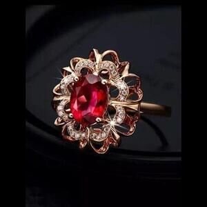 💎Great Gift!!  Oval Faux Ruby Gold Tone Setting Ring Costume Sz 6